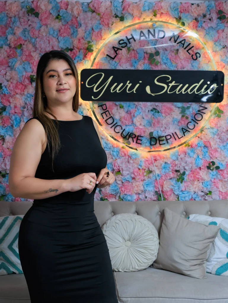 equipo-yuristudio-belleza2.webp equipo yuristudio belleza2.webp