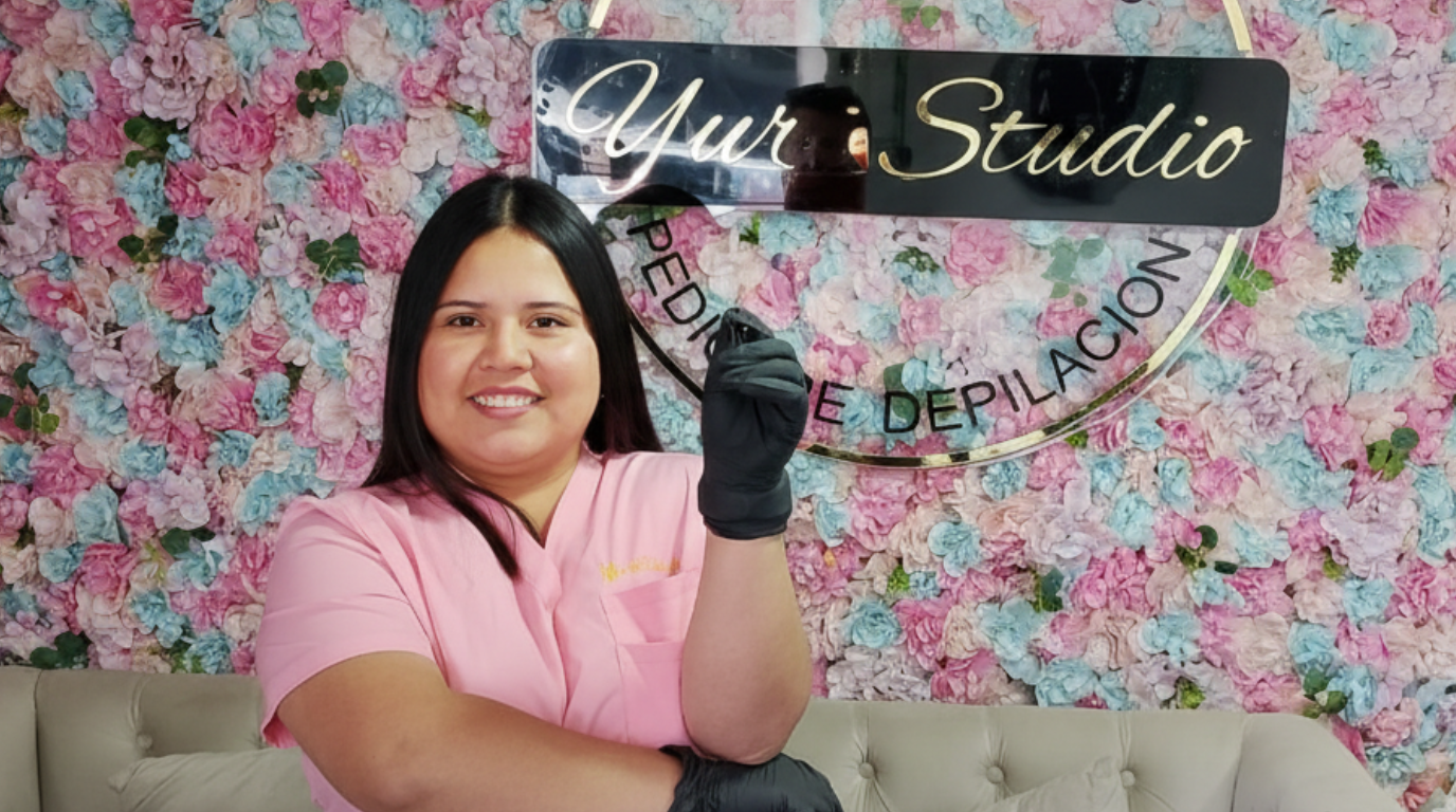 Estefania - Lashista