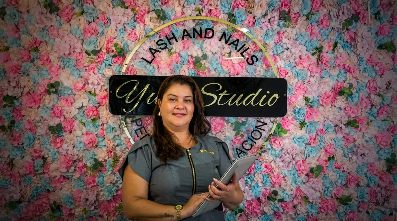 Yuri González, Fundadora